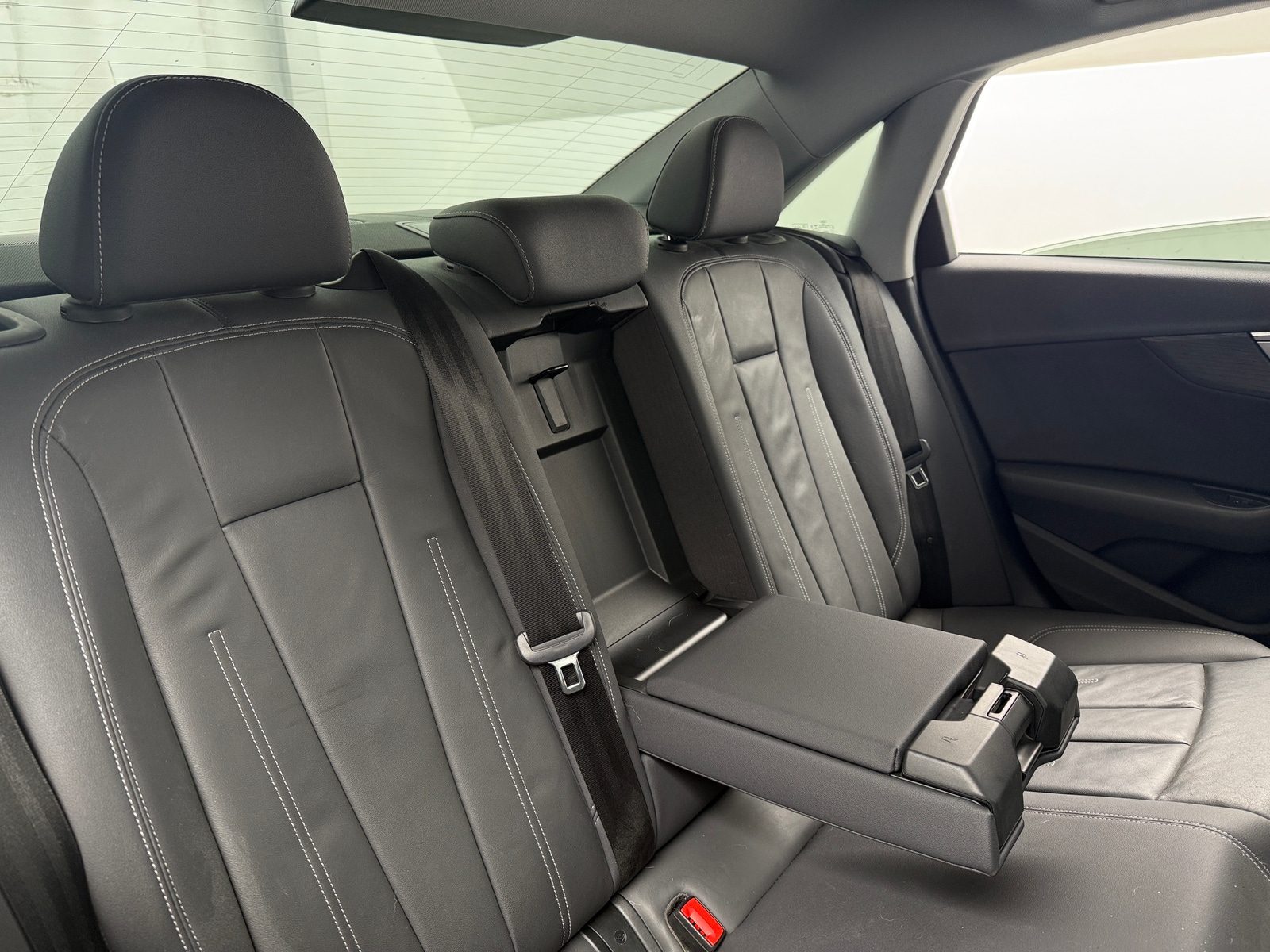 Thumbnail: 2020 Audi A4 - 5
