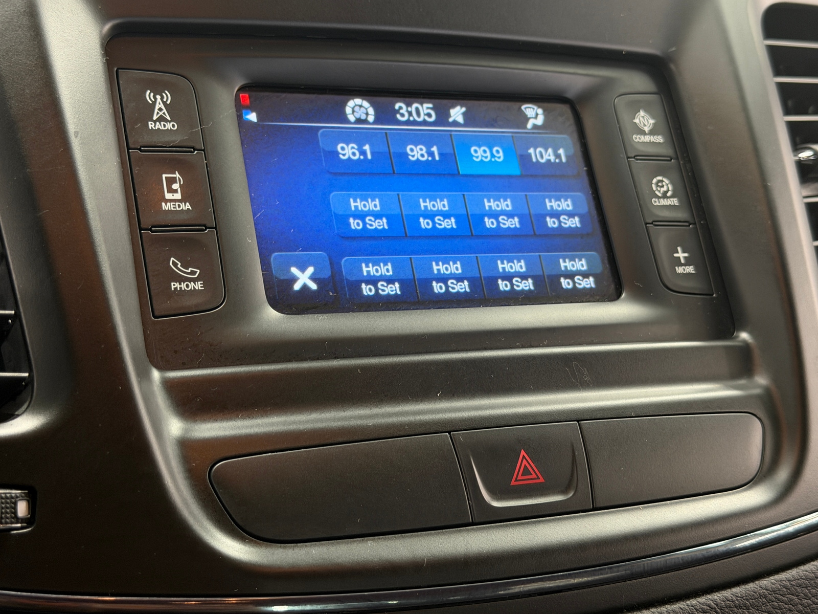 Thumbnail: 2016 Chrysler 200 - 4
