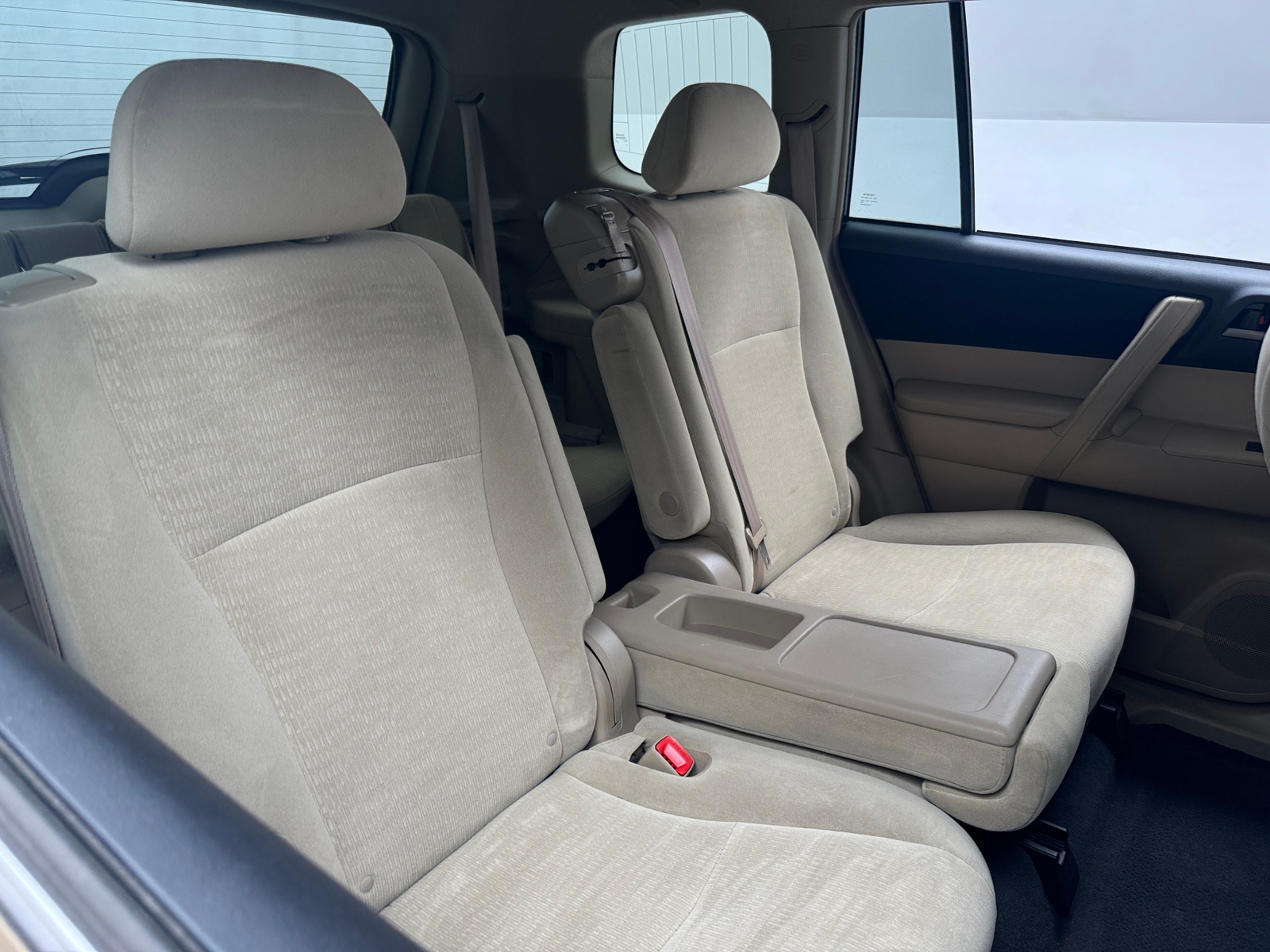 Thumbnail: 2011 Toyota Highlander - 6