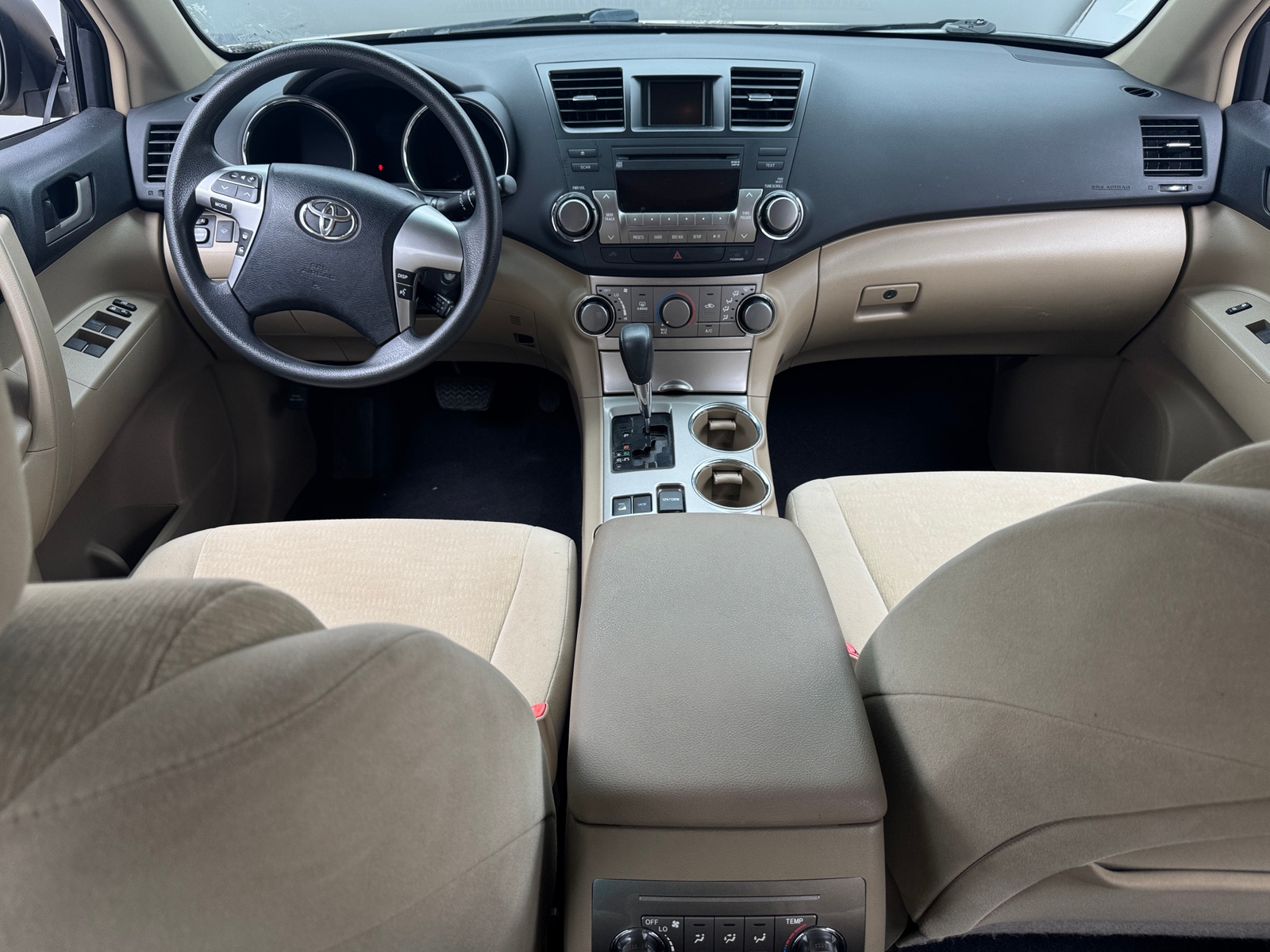 Thumbnail: 2011 Toyota Highlander - 3