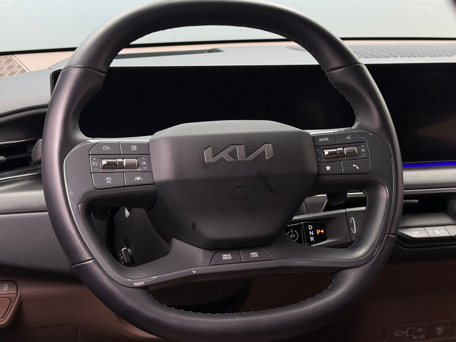 Thumbnail: 2024 Kia EV9 - 4