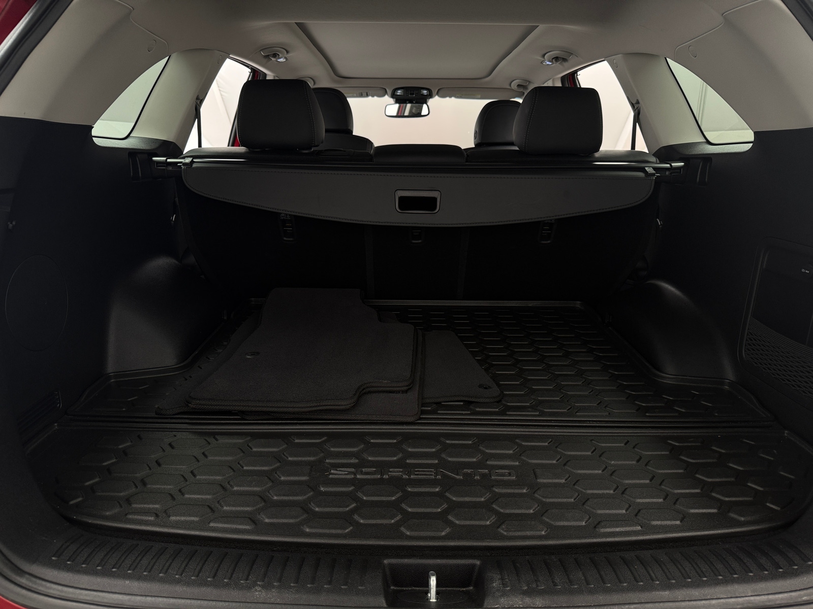 Thumbnail: 2018 Kia Sorento - 6