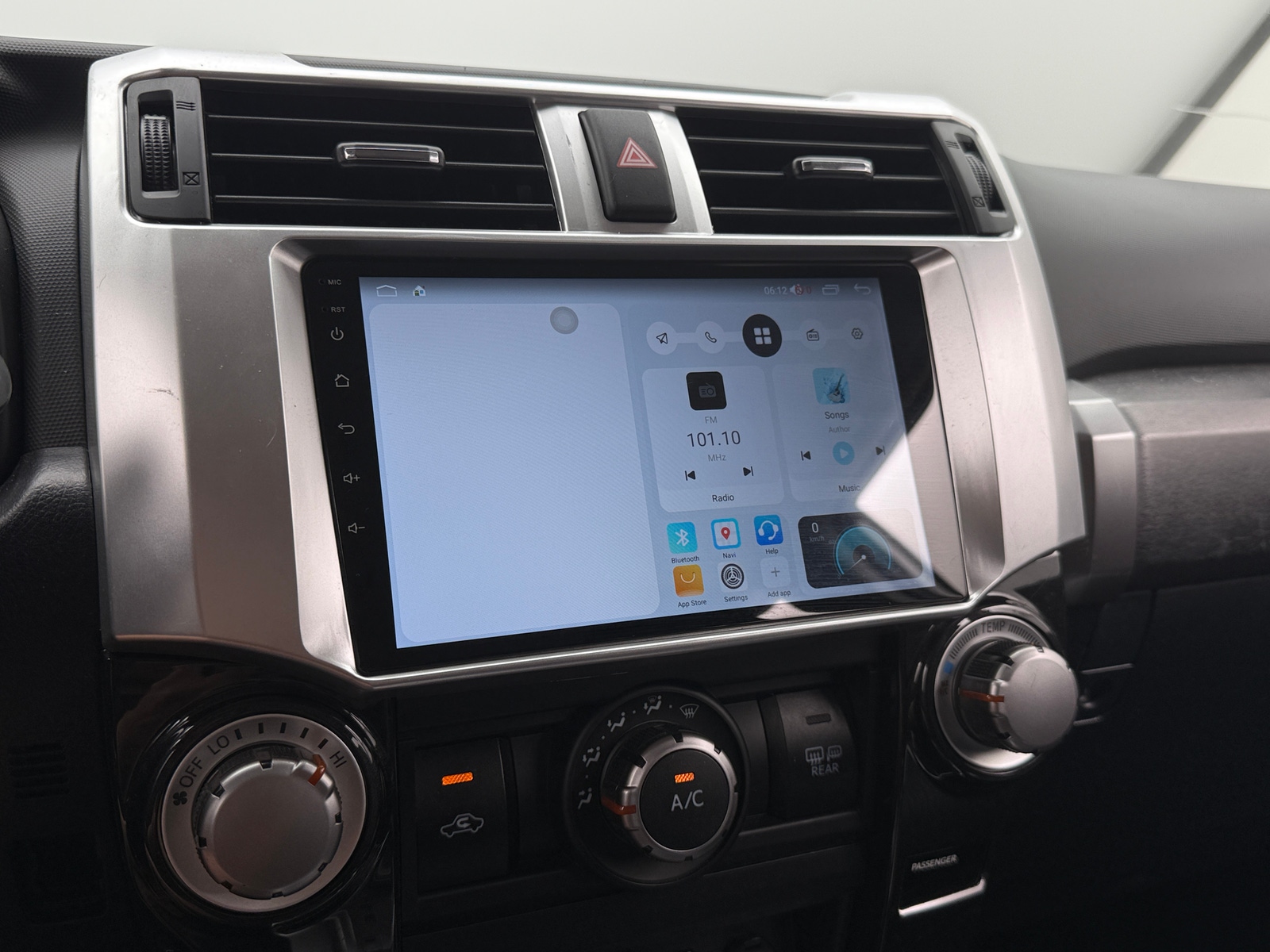 Thumbnail: 2019 Toyota 4Runner - 4