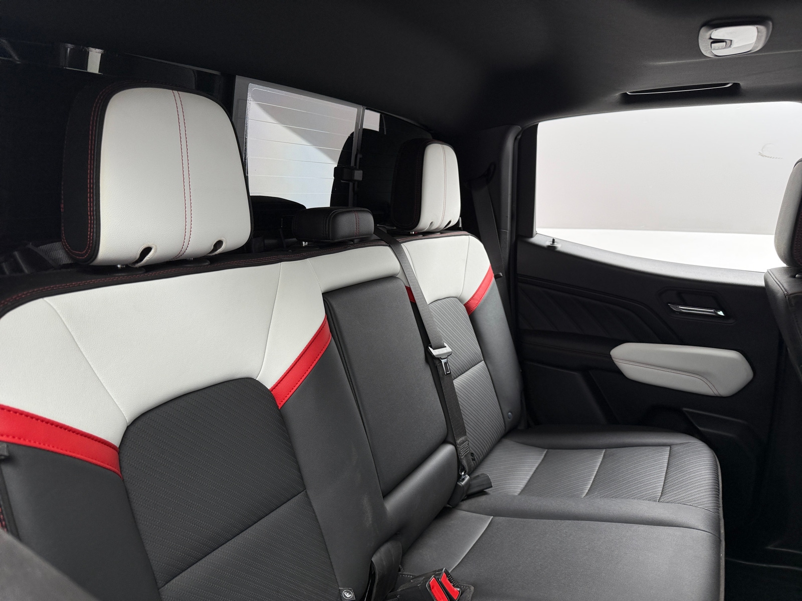 Thumbnail: 2023 GMC Canyon - 5