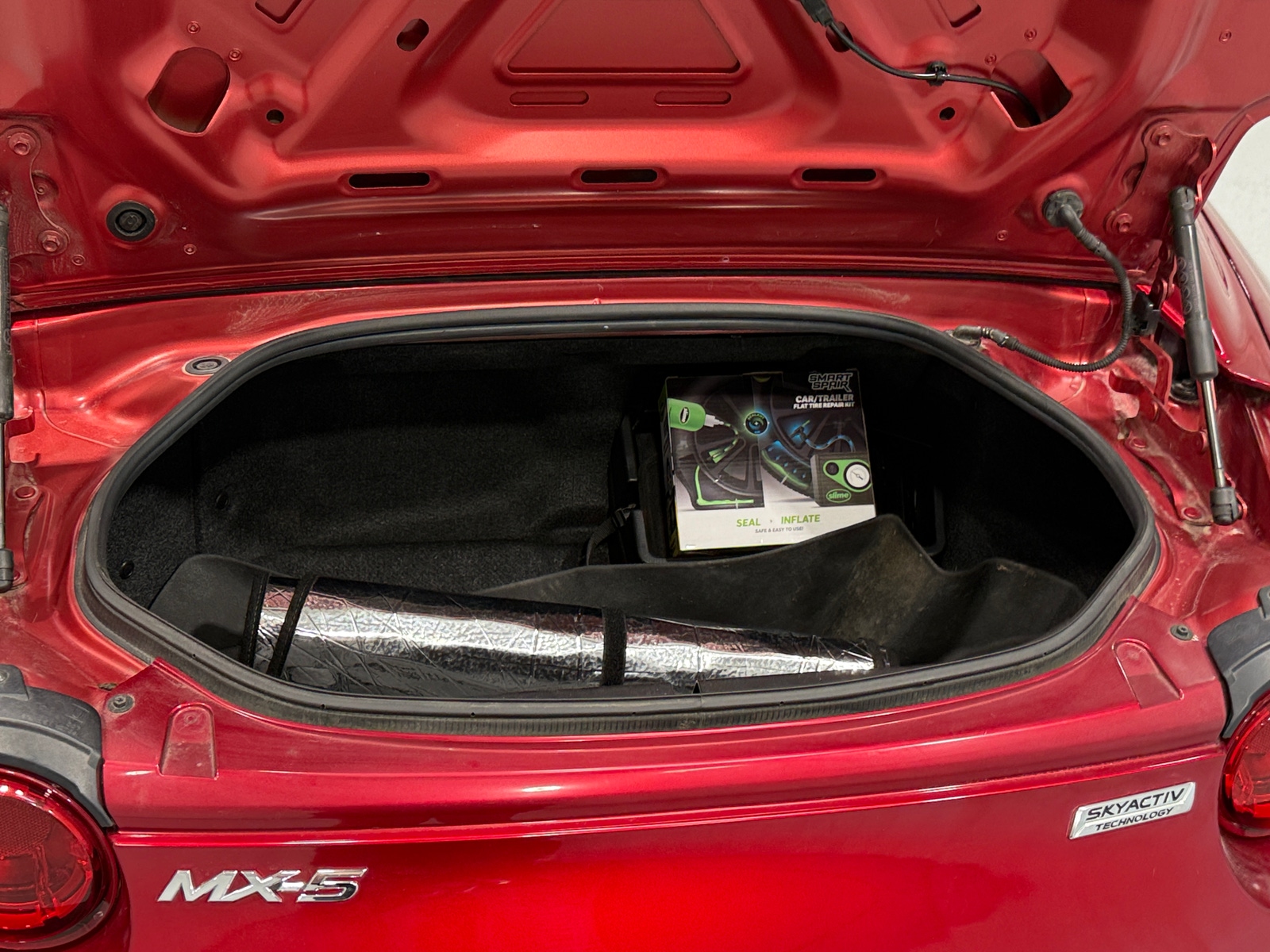 Thumbnail: 2019 Mazda MX-5 Miata - 5