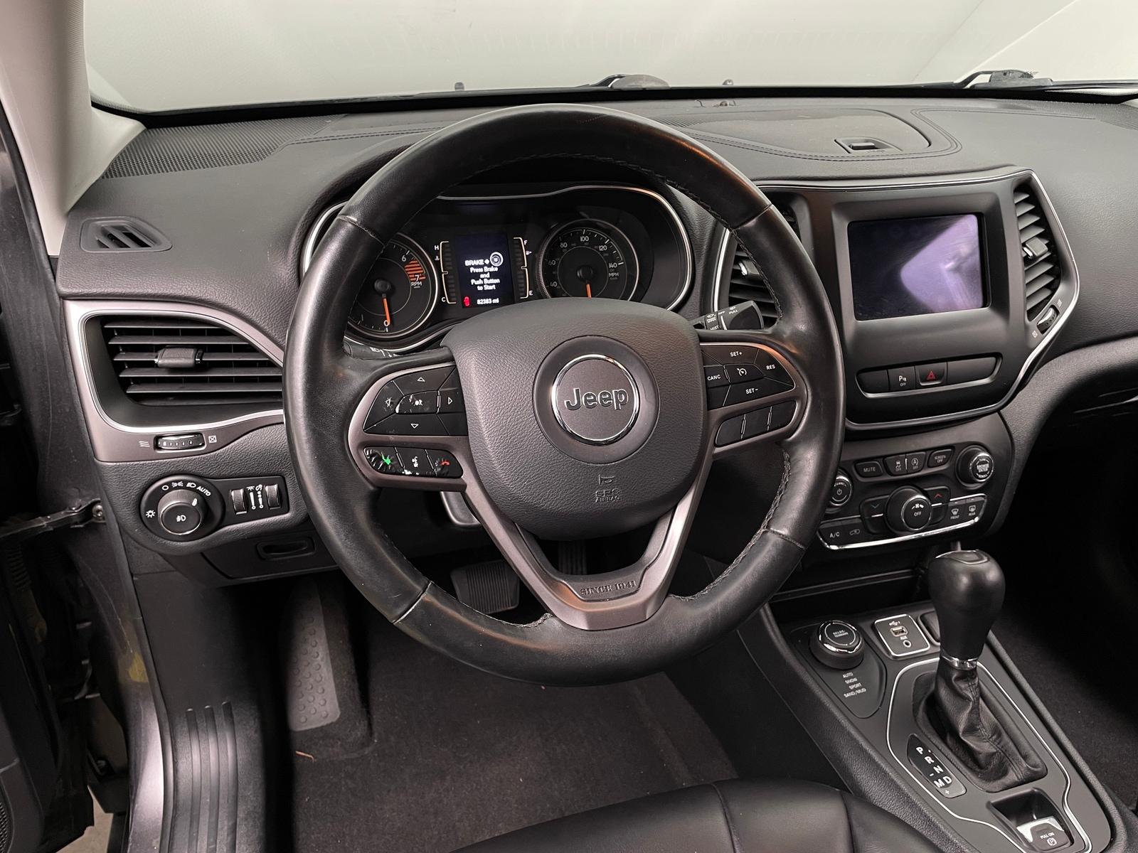 Thumbnail: 2019 Jeep Cherokee - 5