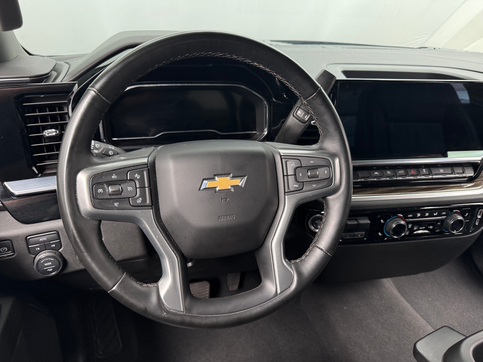 Thumbnail: 2024 Chevrolet Silverado 1500 - 5