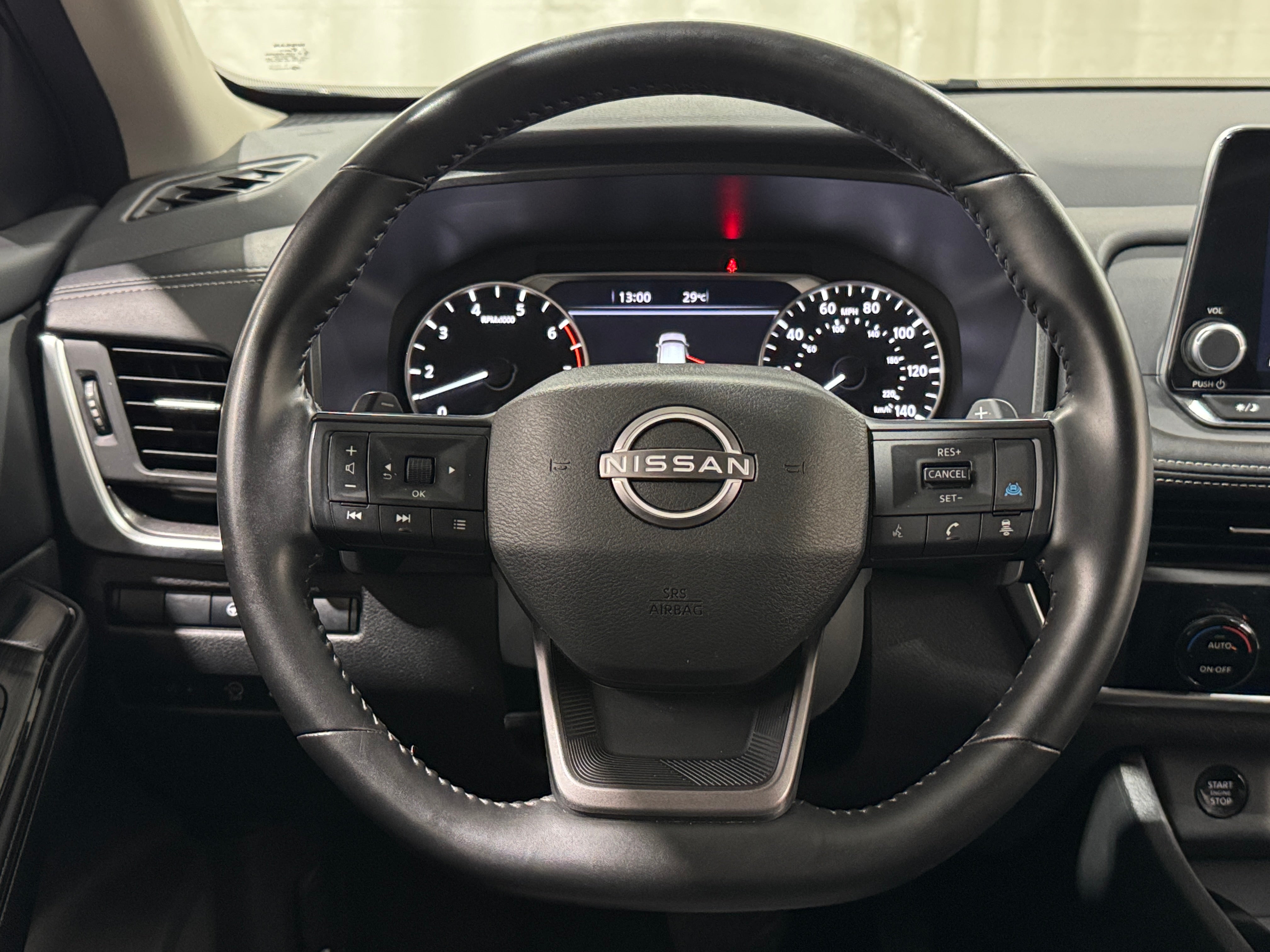 2025 Nissan Rogue SV - Photo 9