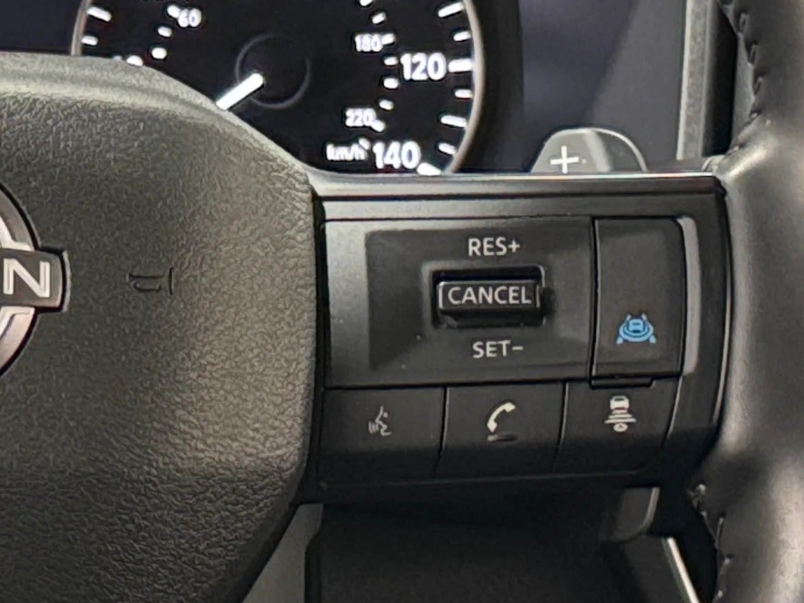 2025 Nissan Rogue SV - Photo 16