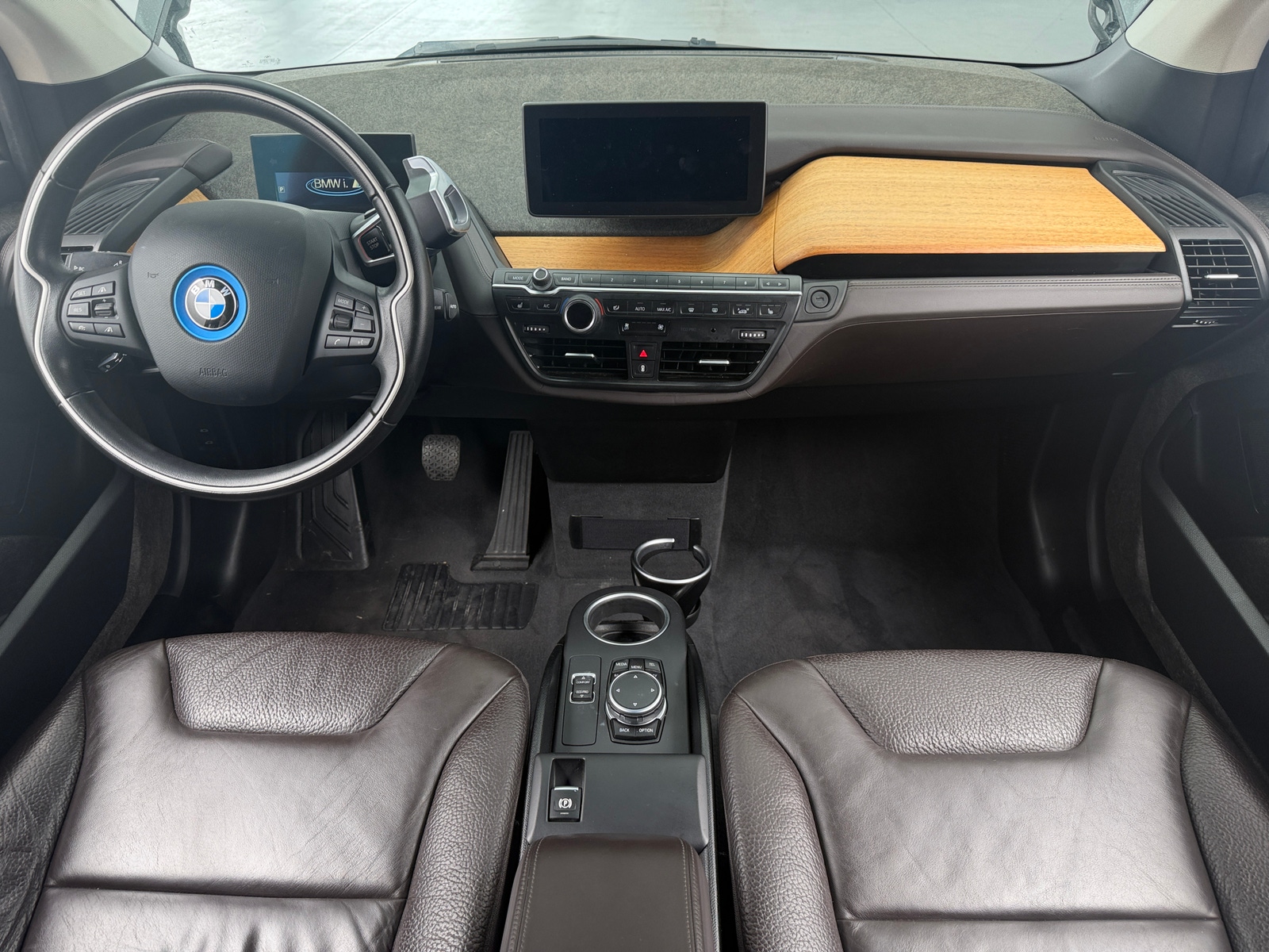 Thumbnail: 2015 BMW i3 - 2