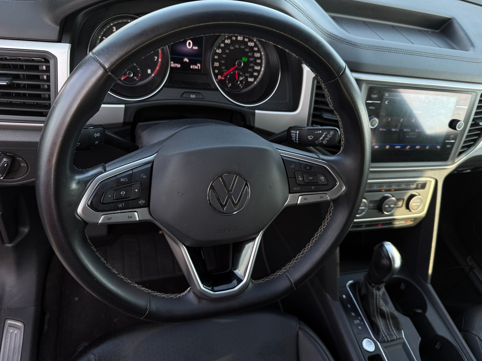 Thumbnail: 2021 Volkswagen Atlas - 4