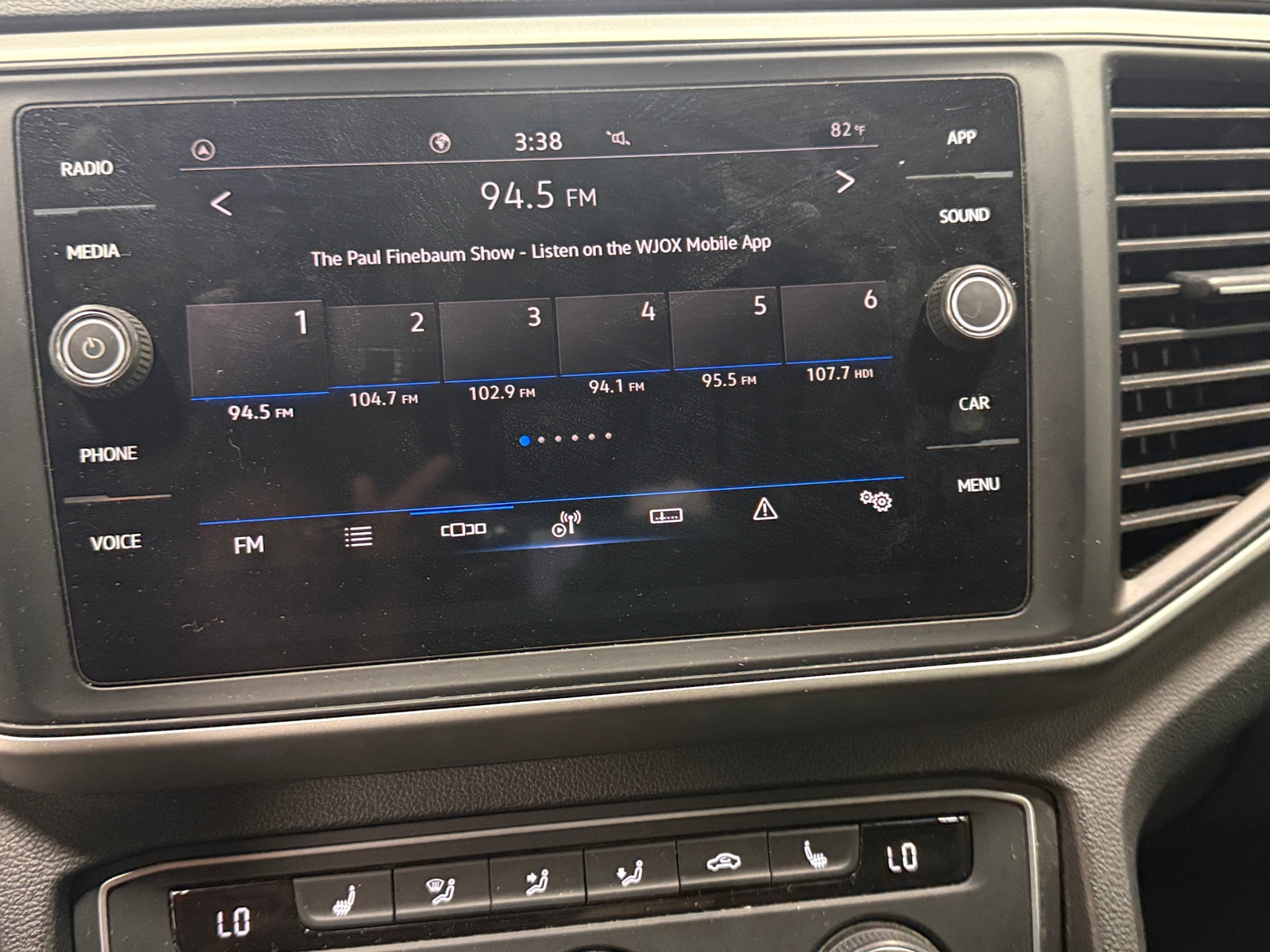 Thumbnail: 2021 Volkswagen Atlas - 3