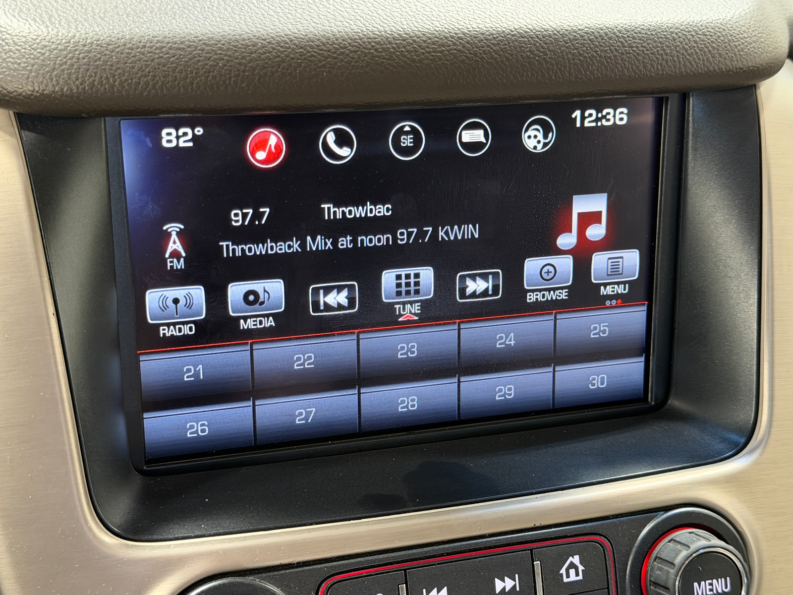 Thumbnail: 2016 GMC Yukon - 3