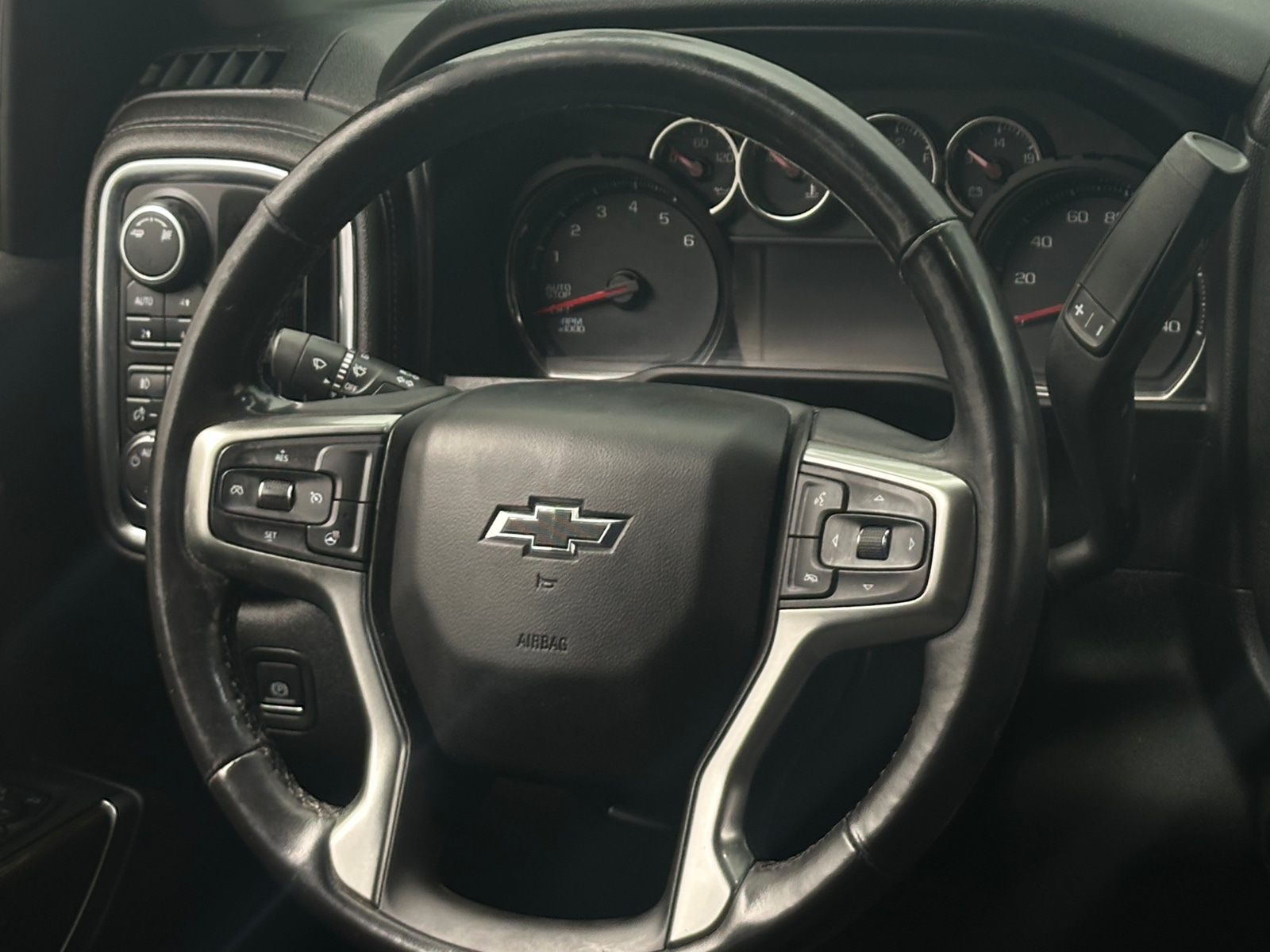 Thumbnail: 2019 Chevrolet Silverado 1500 - 5