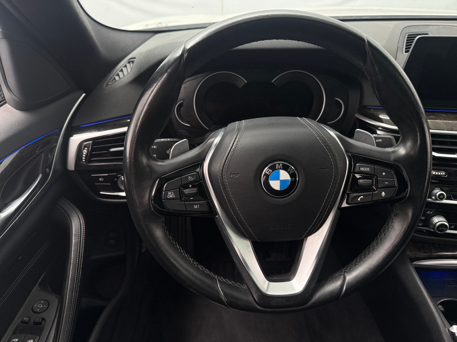 Thumbnail: 2017 BMW 5 Series - 4