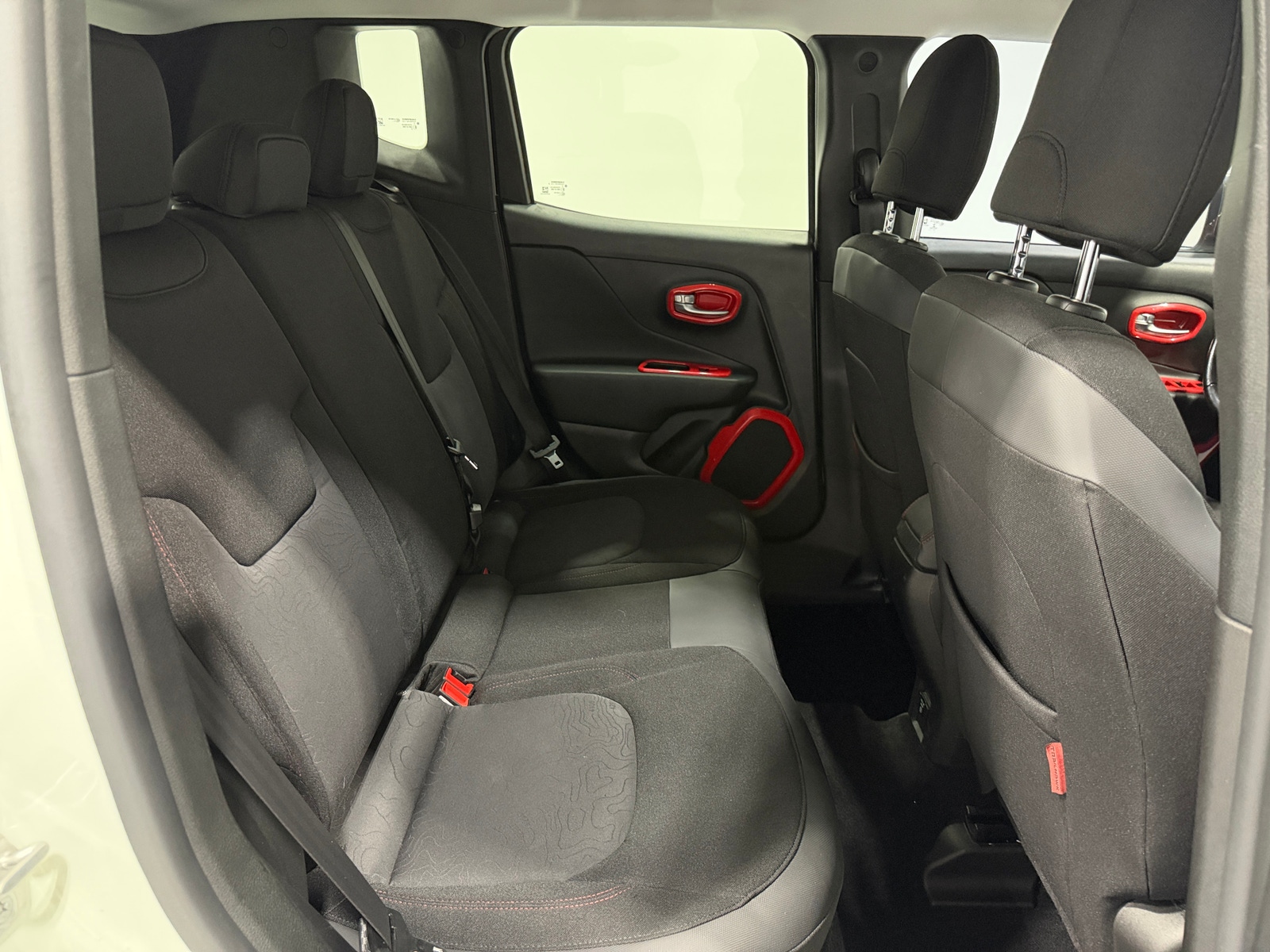 Thumbnail: 2015 Jeep Renegade - 6