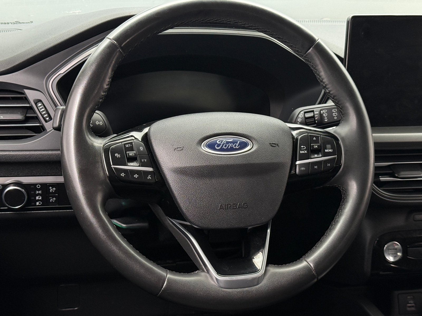 Thumbnail: 2023 Ford Escape - 5