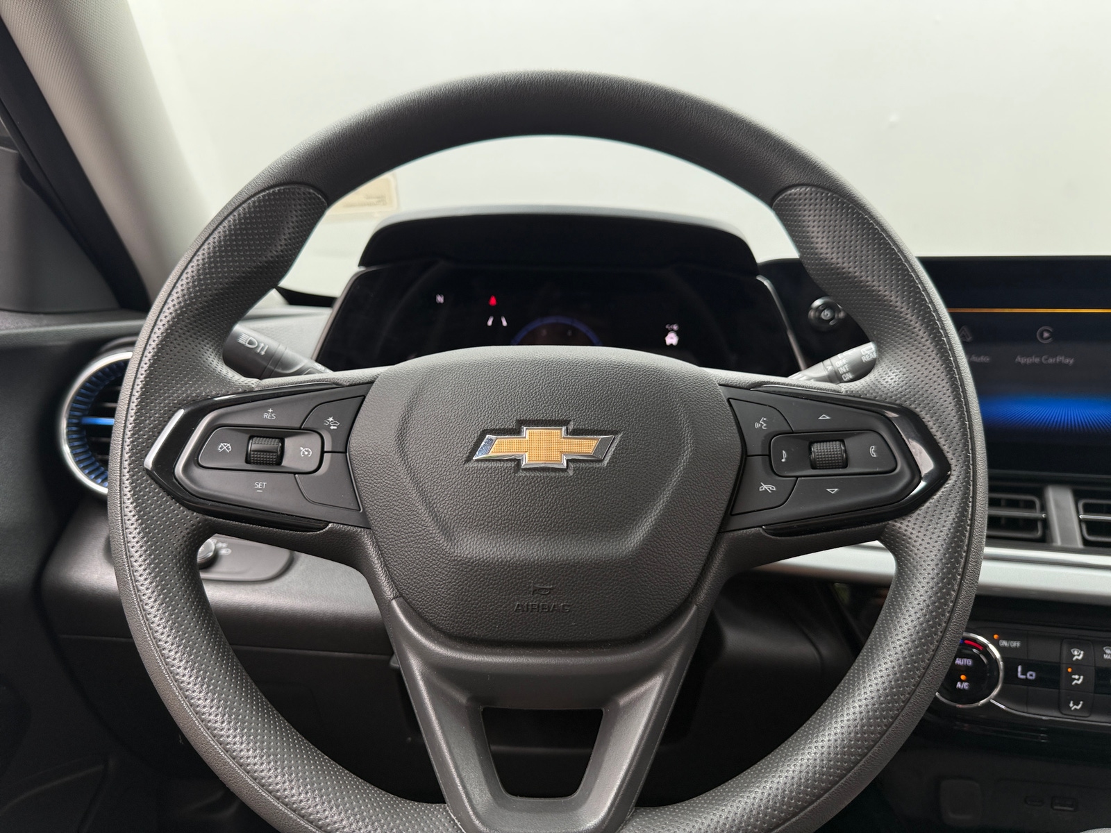 Thumbnail: 2025 Chevrolet Trax - 4
