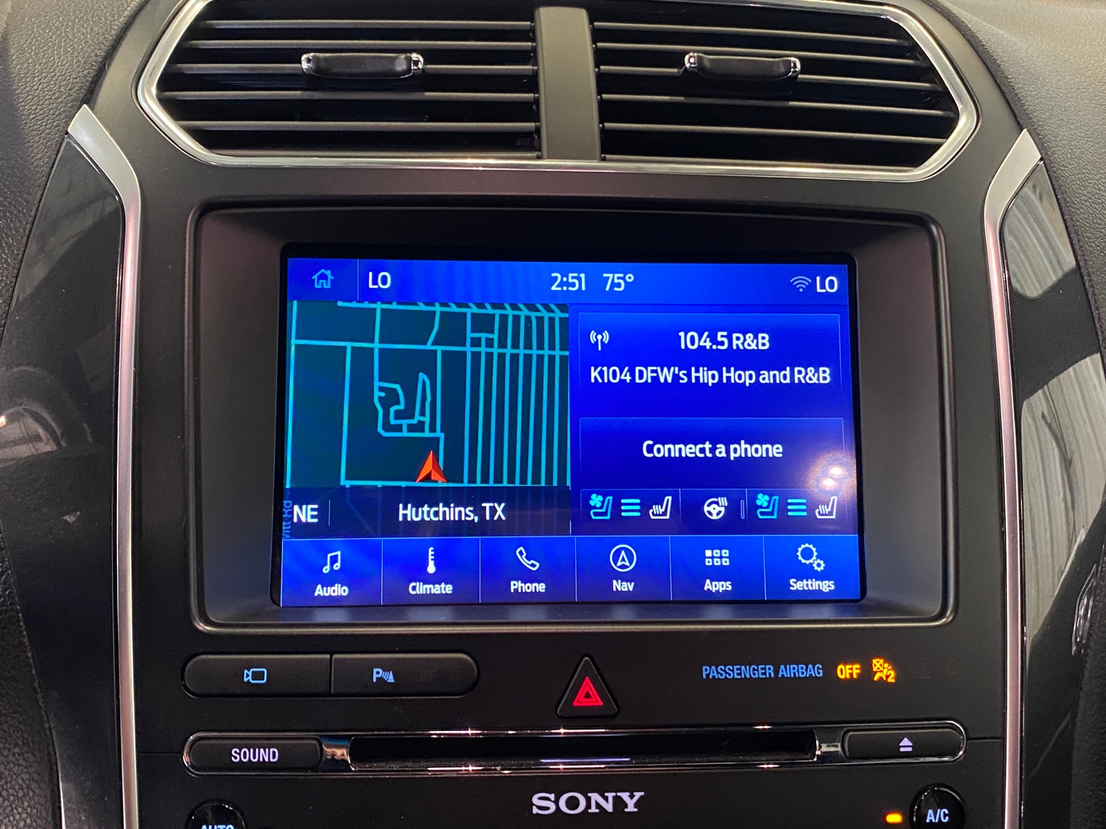 Thumbnail: 2018 Ford Explorer - 3