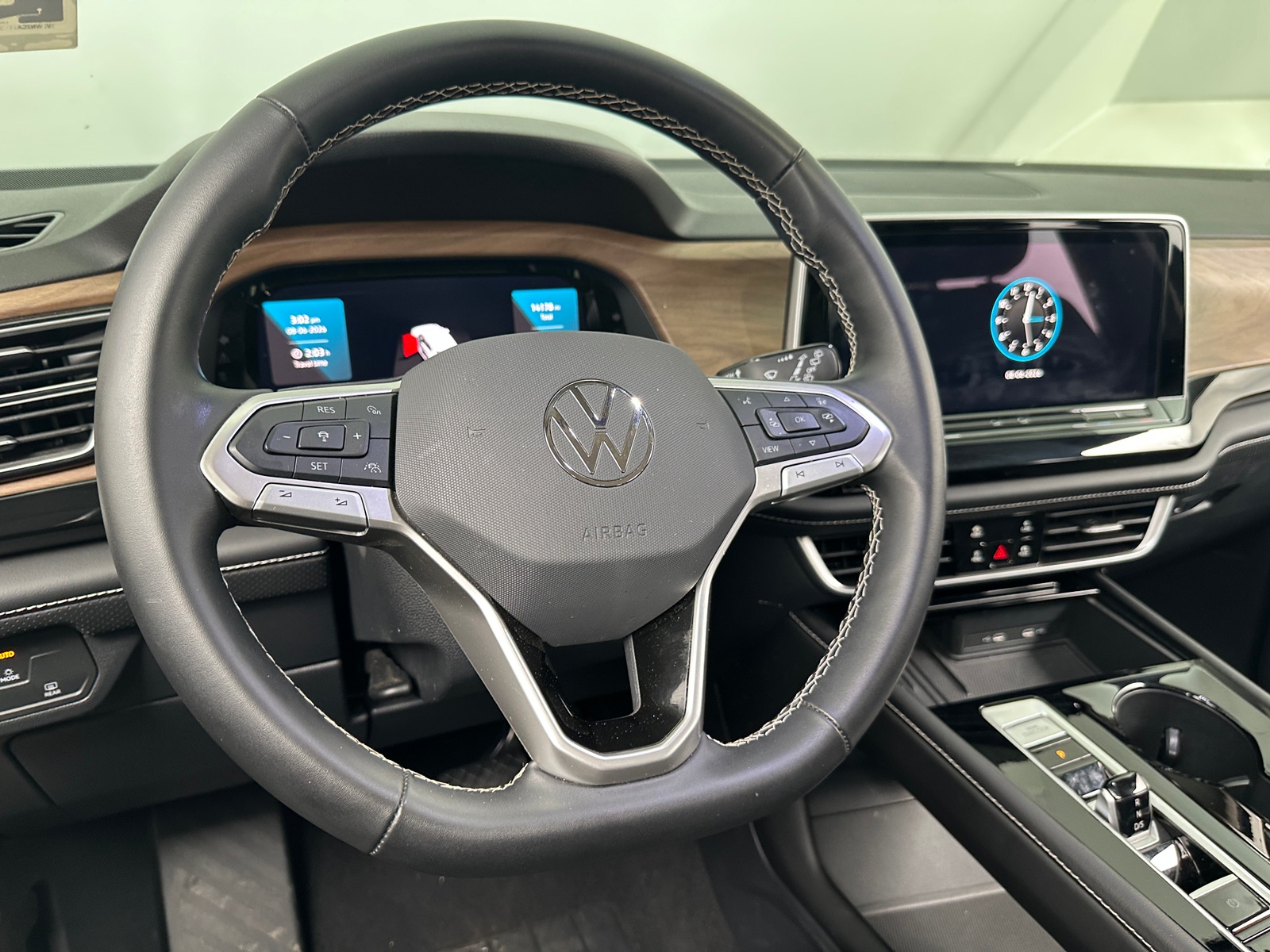 Thumbnail: 2026 Volkswagen Atlas - 4