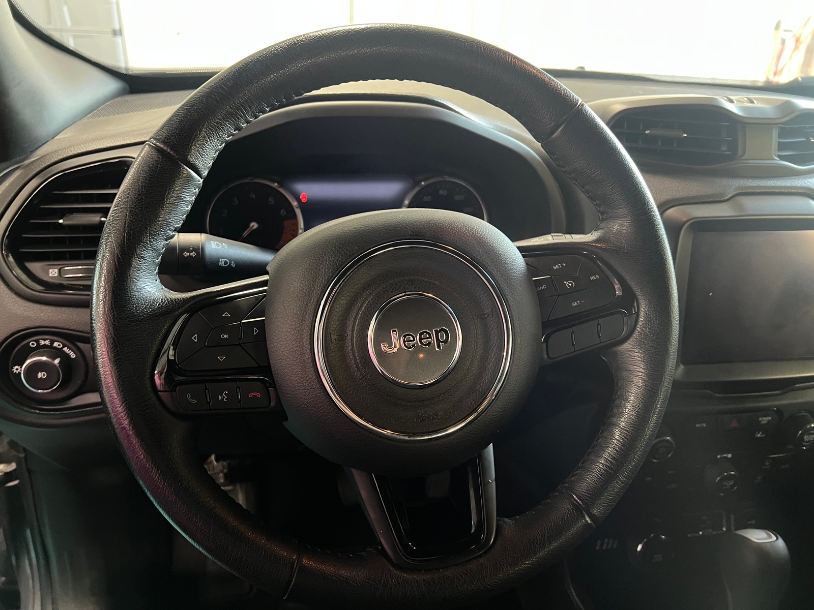 Thumbnail: 2022 Jeep Renegade - 5