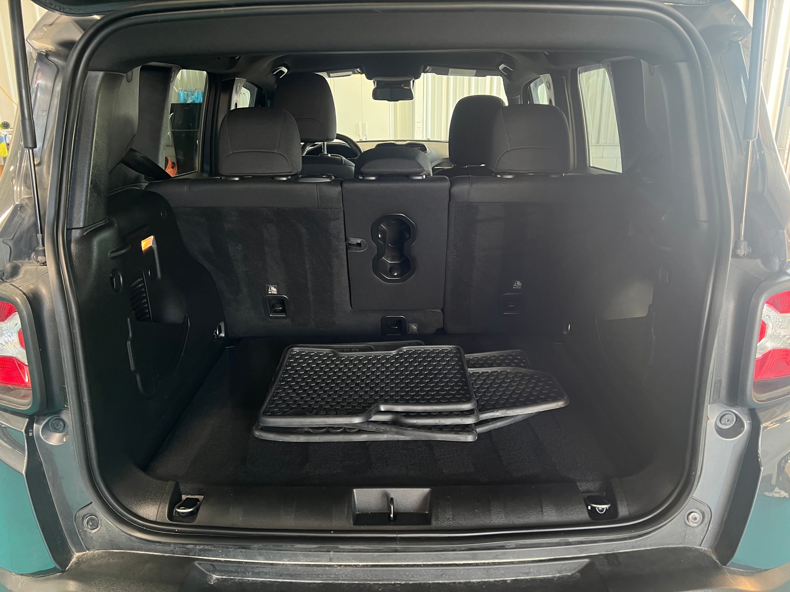 Thumbnail: 2022 Jeep Renegade - 7