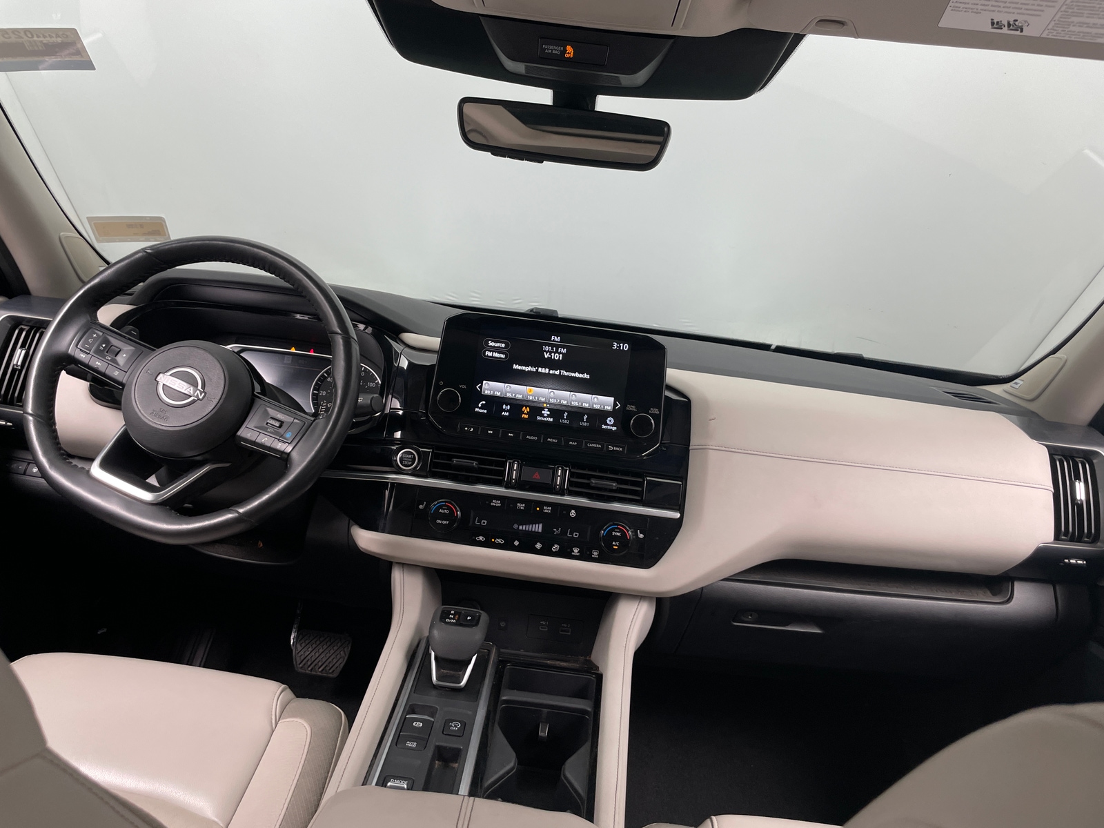 Thumbnail: 2024 Nissan Pathfinder - 2