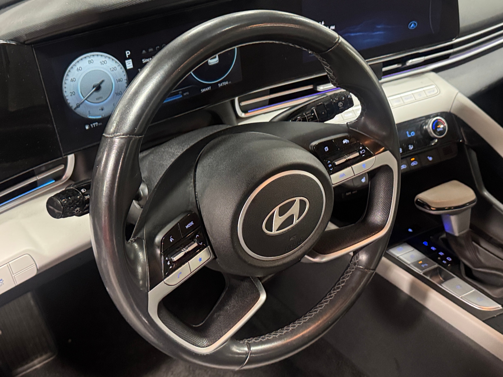 Thumbnail: 2024 Hyundai Elantra - 4