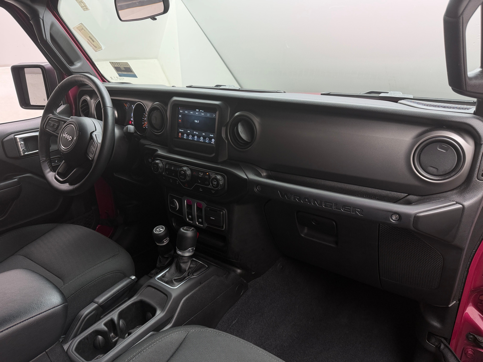 Thumbnail: 2022 Jeep Wrangler - 3
