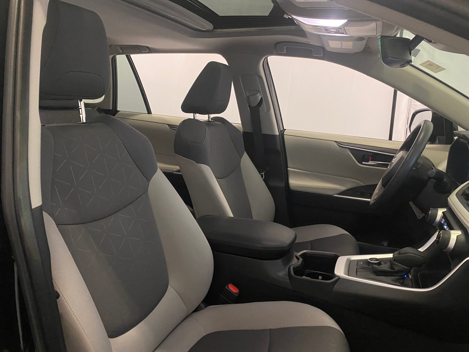 Thumbnail: 2025 Toyota RAV4 - 2