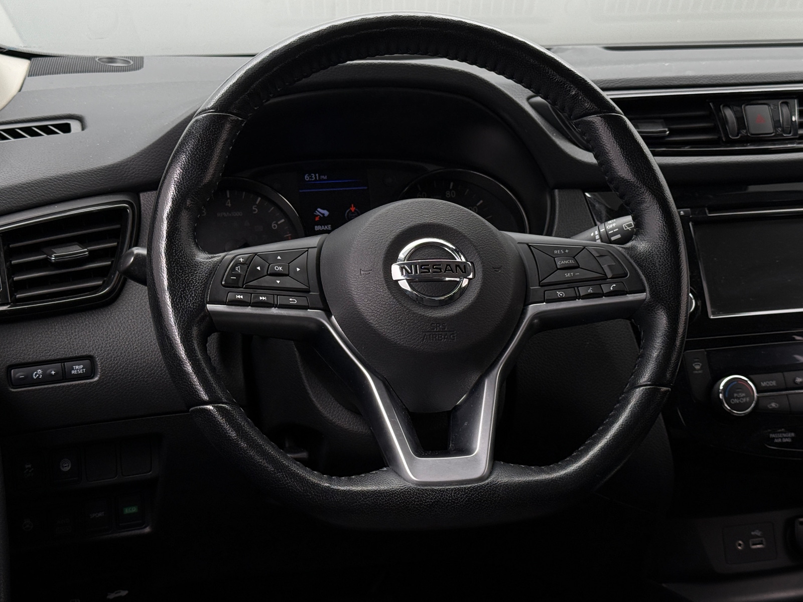 Thumbnail: 2021 Nissan Rogue Sport - 5