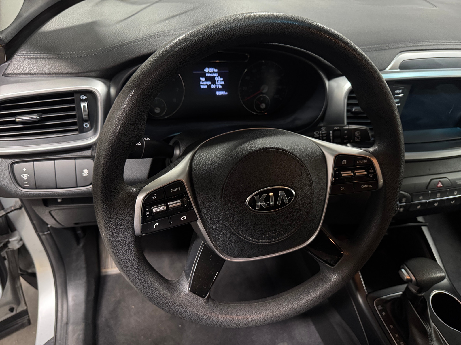 Thumbnail: 2020 Kia Sorento - 5