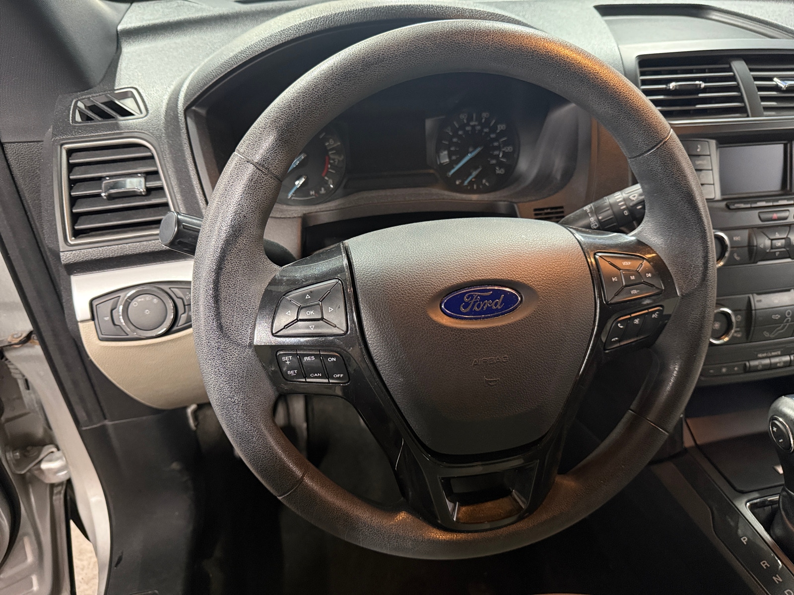 Thumbnail: 2018 Ford Explorer - 5