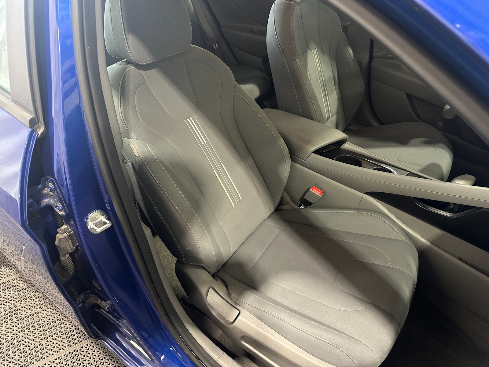 Thumbnail: 2023 Hyundai Elantra - 2