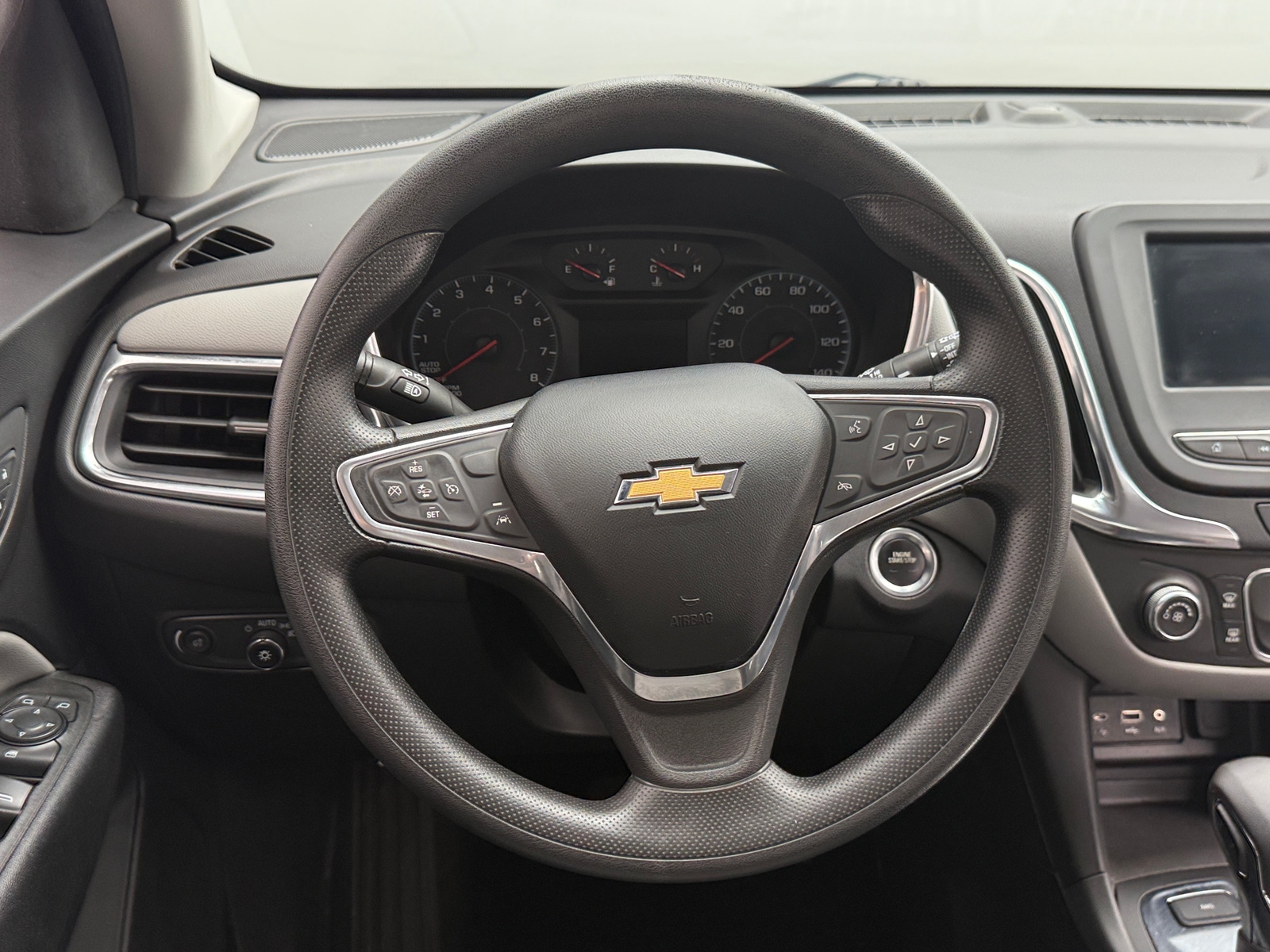 Thumbnail: 2022 Chevrolet Equinox - 5