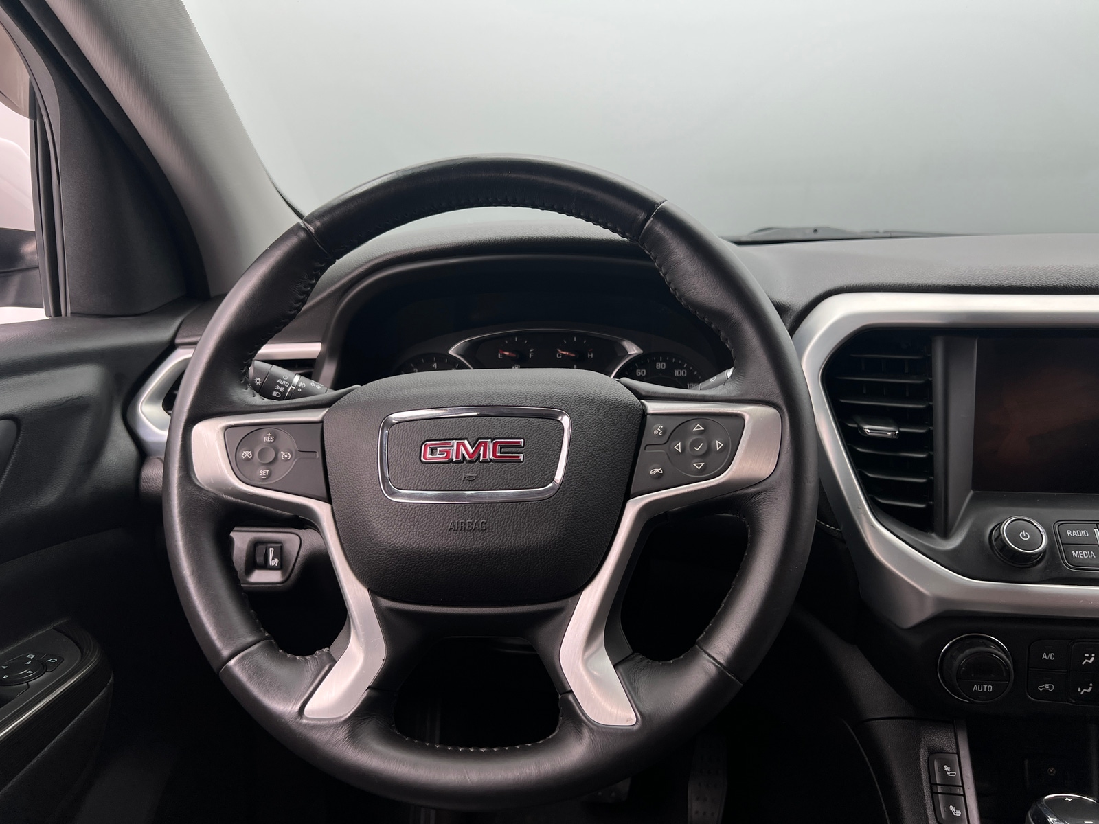 Thumbnail: 2018 GMC Acadia - 4