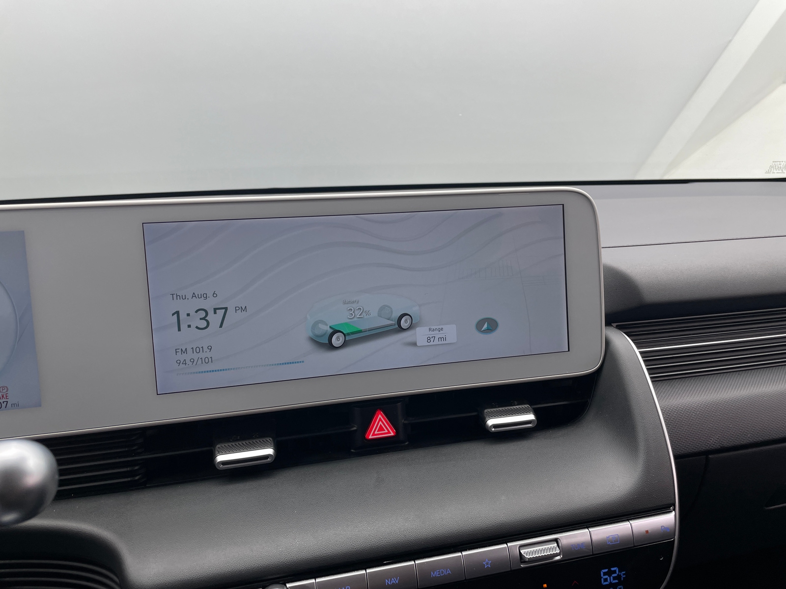 Thumbnail: 2024 Hyundai Ioniq 5 - 4