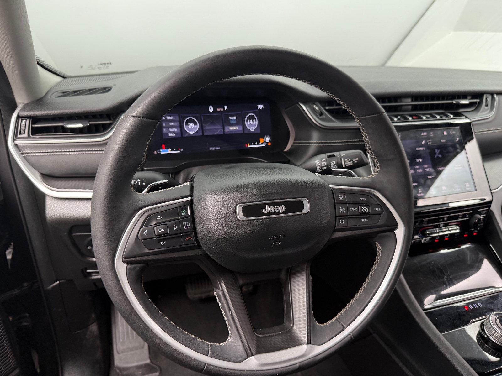 Thumbnail: 2023 Jeep Grand Cherokee L - 5