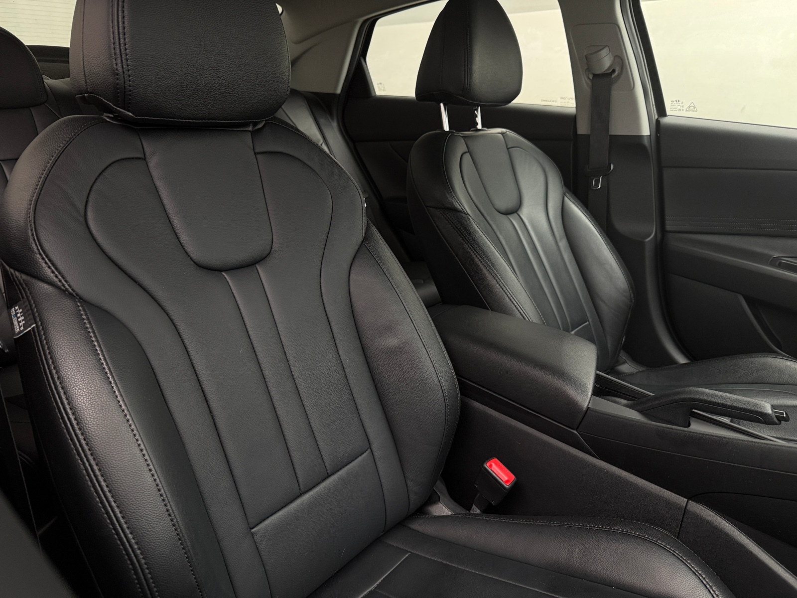 Thumbnail: 2022 Hyundai Elantra - 2