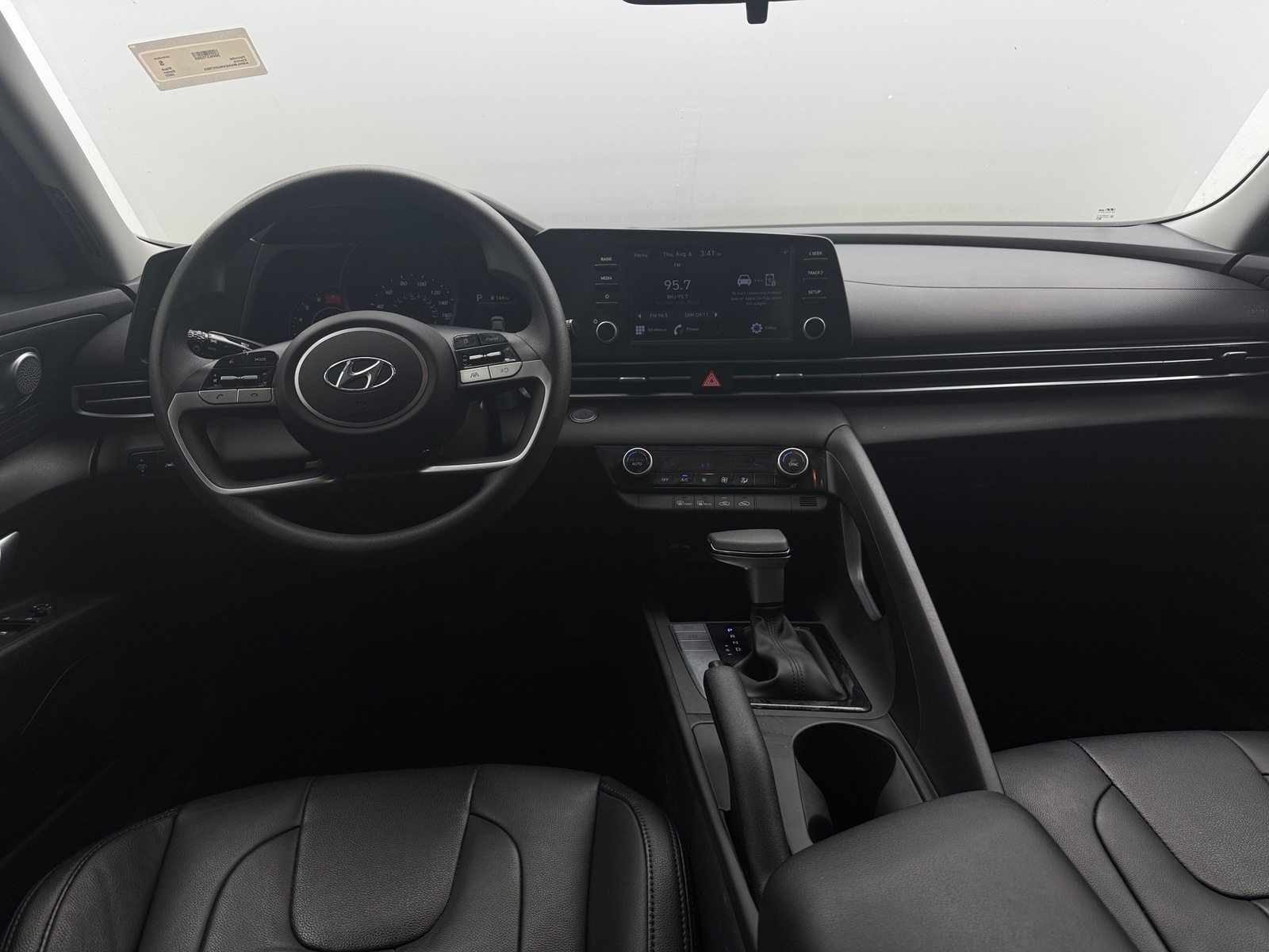 Thumbnail: 2022 Hyundai Elantra - 3