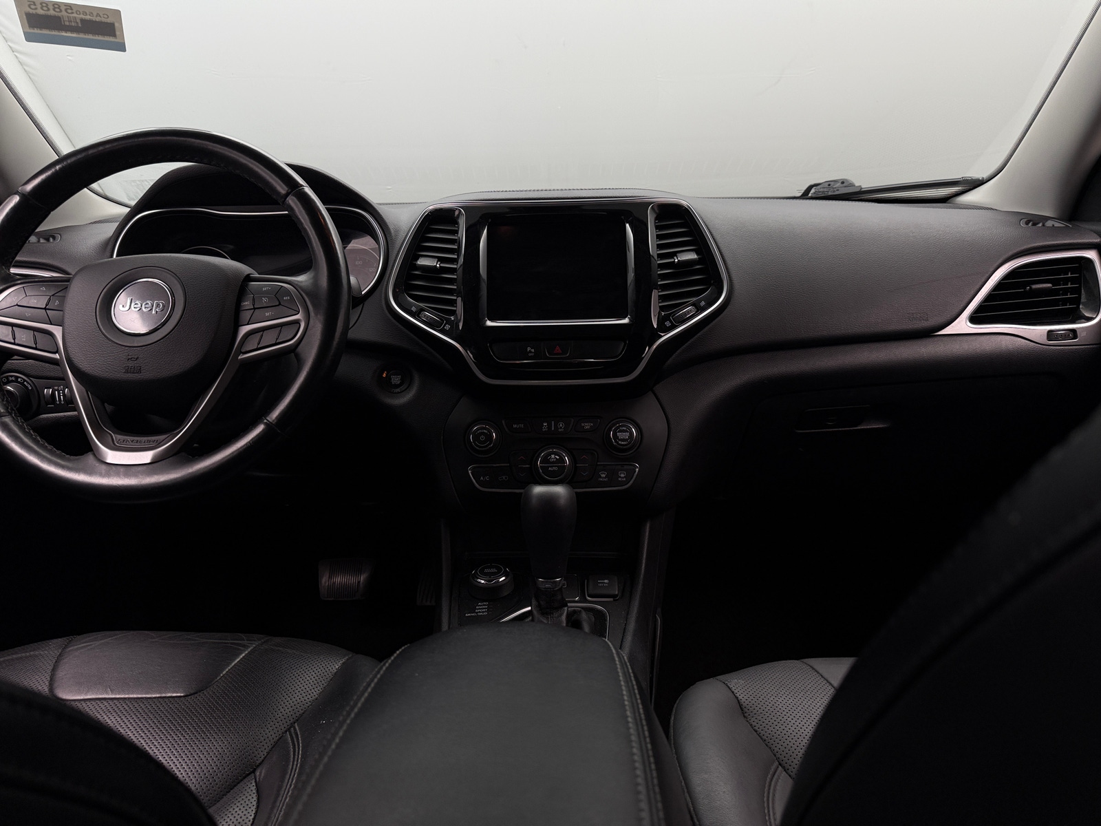 Thumbnail: 2019 Jeep Cherokee - 2
