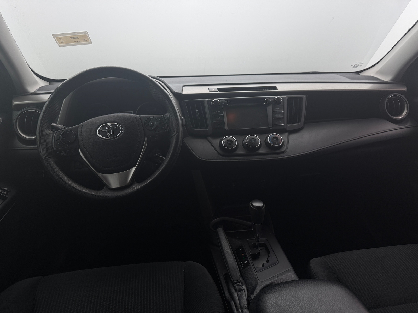 Thumbnail: 2018 Toyota RAV4 - 3