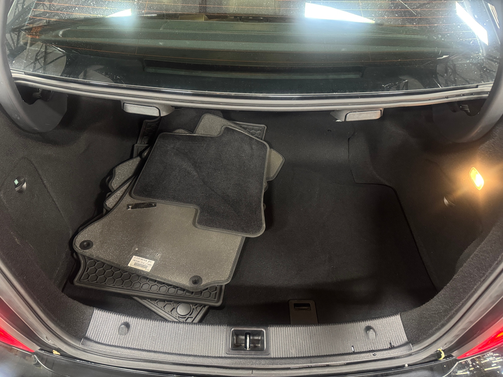 Thumbnail: 2013 Mercedes-Benz C-Class - 6