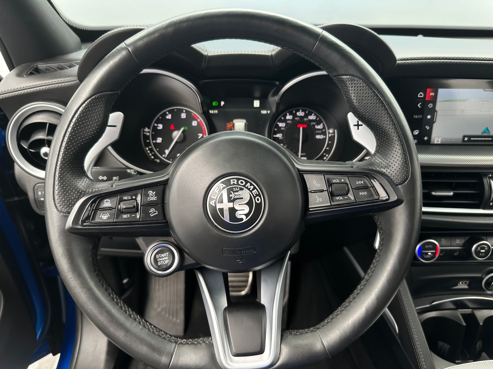 Thumbnail: 2022 Alfa Romeo Stelvio - 4