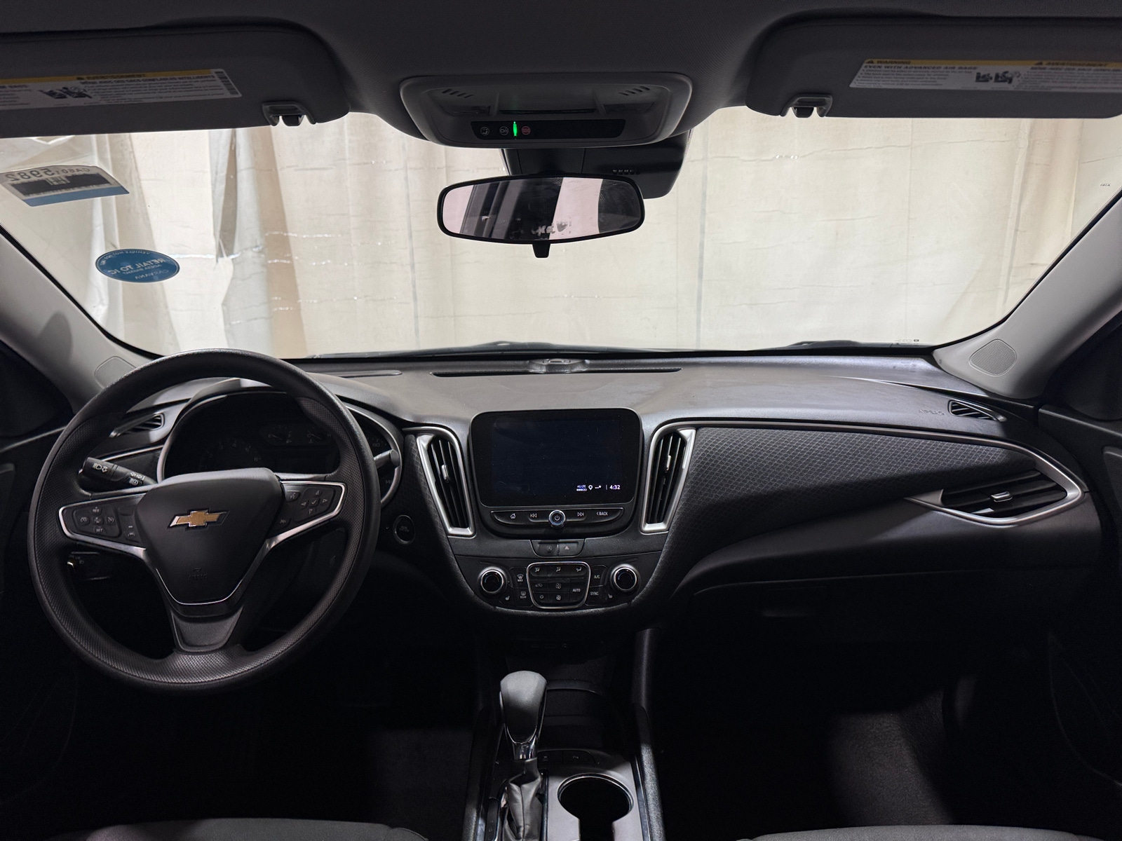 Thumbnail: 2024 Chevrolet Malibu - 3