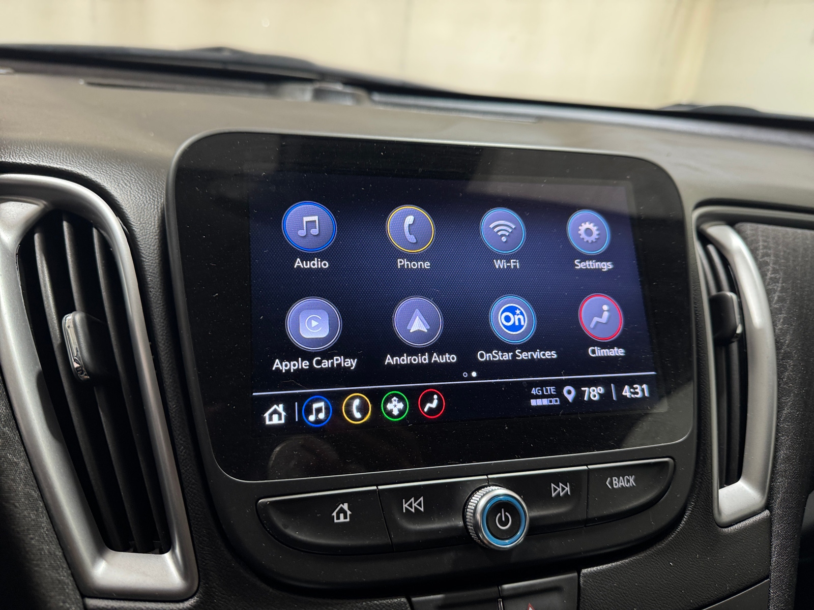 Thumbnail: 2024 Chevrolet Malibu - 4