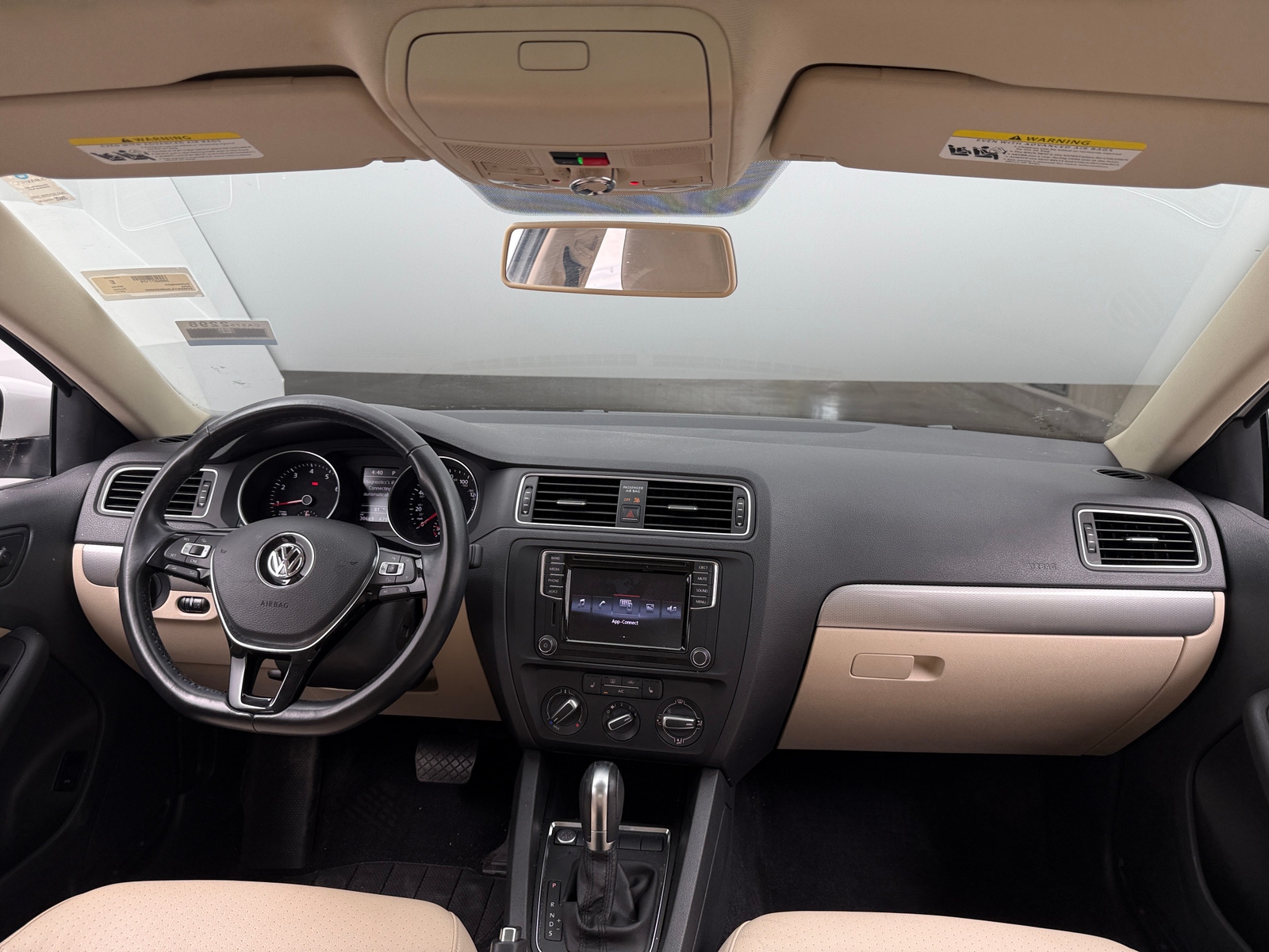 Thumbnail: 2017 Volkswagen Jetta - 3