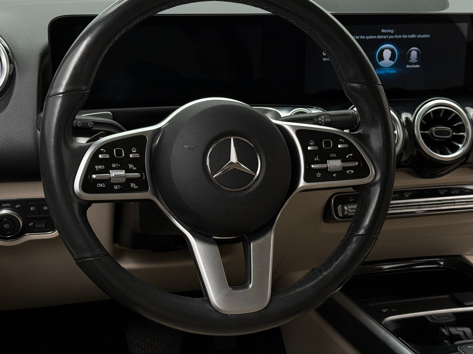Thumbnail: 2022 Mercedes-Benz GLB - 4