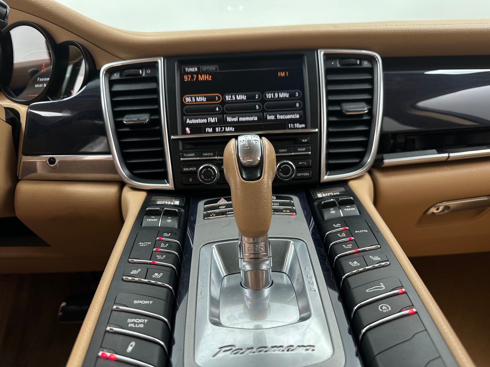 Thumbnail: 2012 Porsche Panamera - 4