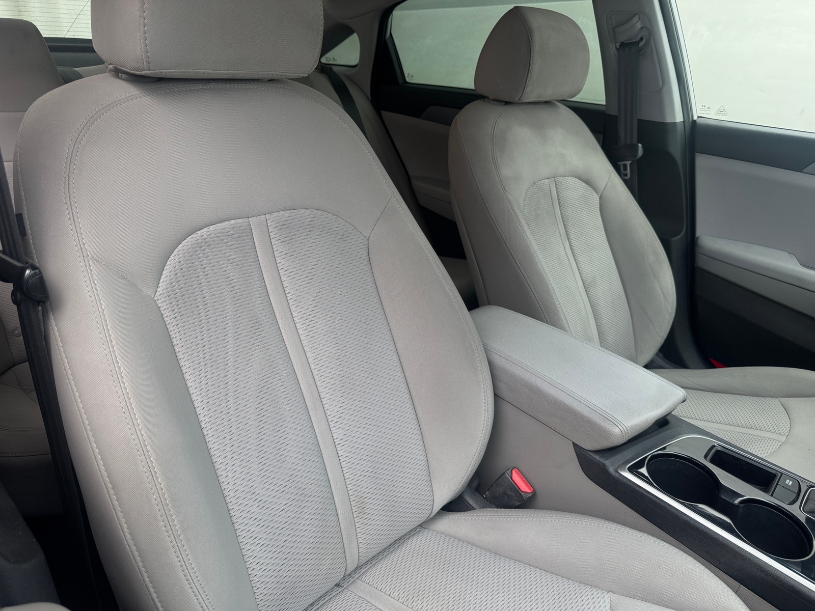 Thumbnail: 2019 Hyundai Sonata - 2